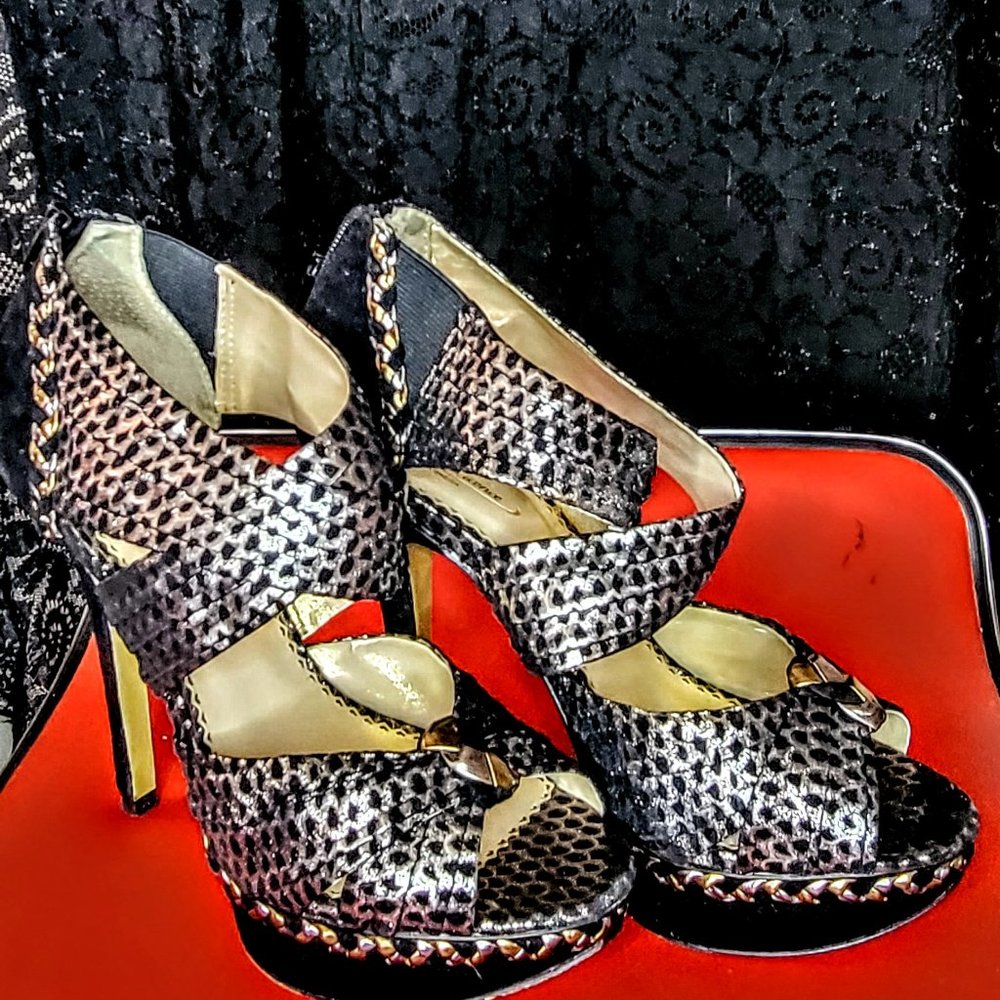 Poetic License Black Velvet/Gold Open Toe Heels , Sz. 9